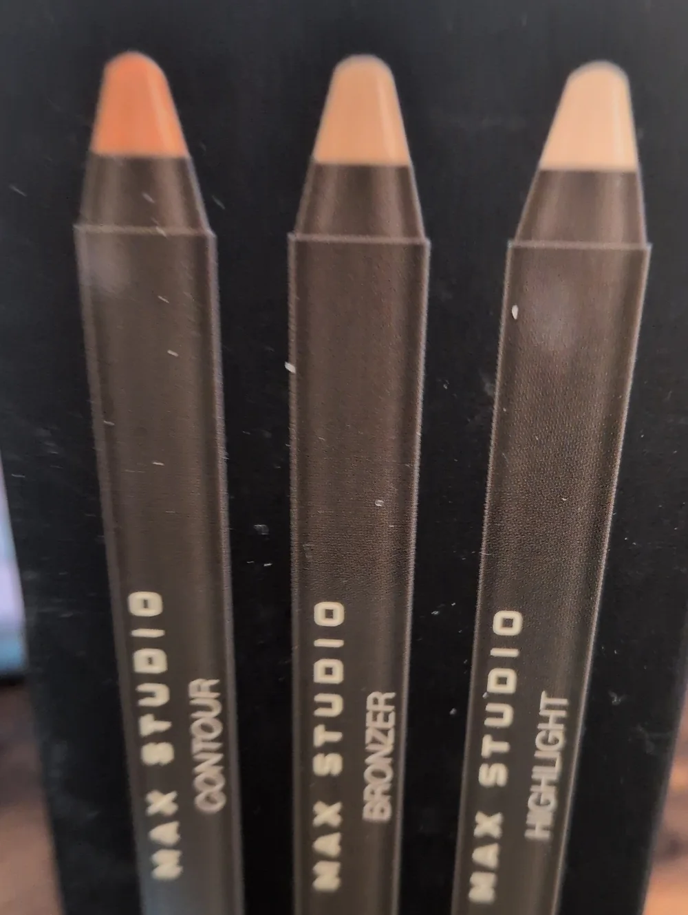 Max Studio Contour Stick Trio in Tan, Warm Brown, Light Beige 3